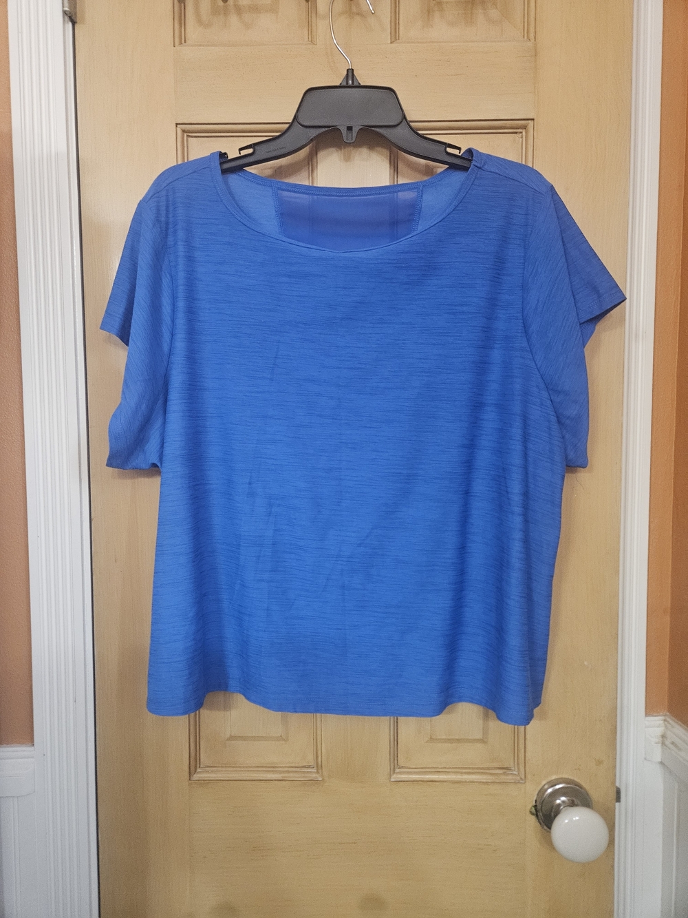 Old Navy Active Short-Sleeve Crewneck Top - Blue